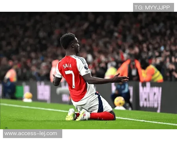 英超盛宴：皇马狂胜那不勒斯五球大捷乌龙球瞬间点燃全场激情