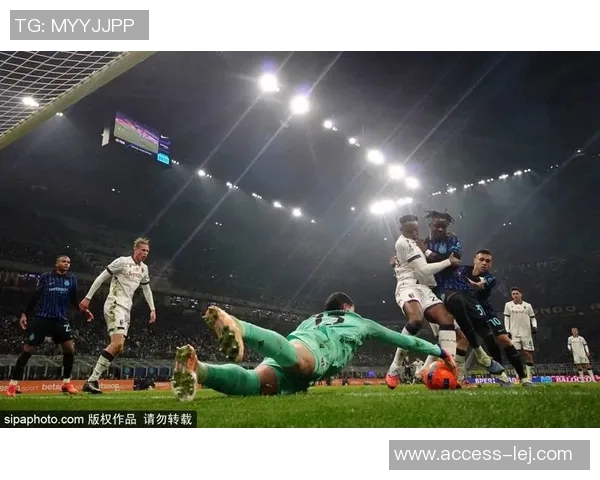 欧联杯激战里昂大胜那不勒斯点球争议引发全场热议