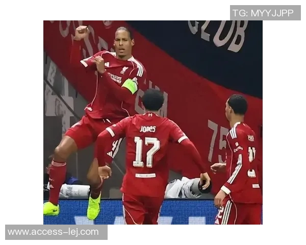 欧冠经典对决里昂逆转拜仁上演帽子戏法引爆全场激情 欧冠经典对决里昂逆转拜仁上演帽子戏法引爆全场激情