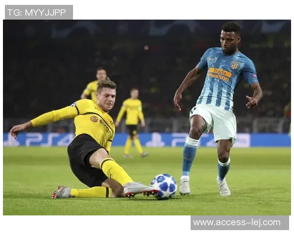 西甲赛场惊现冷门多特蒙德大胜尤文图斯引发全场轰动