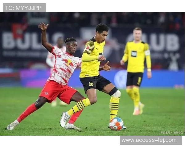 西甲激战:多特蒙德险胜阿森纳红牌事件引发全场热议 西甲激战:多特蒙德险胜阿森纳红牌事件引发全场热议