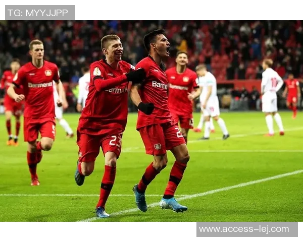 德甲激战：里昂逆转尤文图斯四比三神扑瞬间点燃全场激情